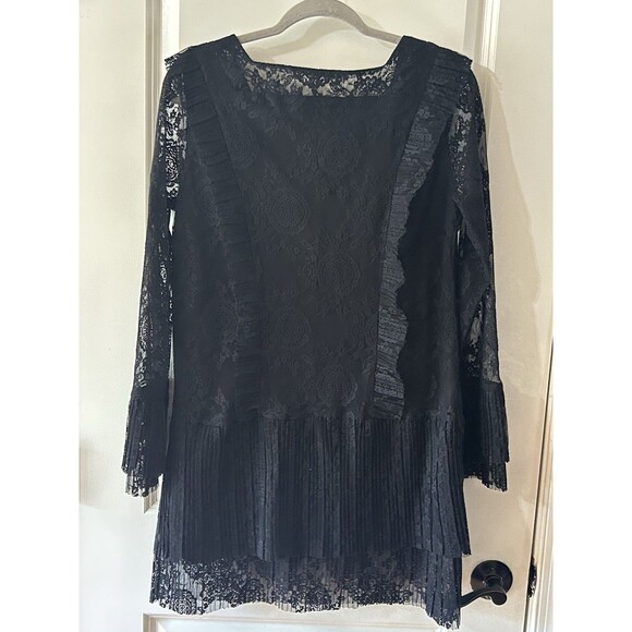Different Regard Baltimore Boutique Brand Size Medium Black Lace Dress - Picture 7 of 7